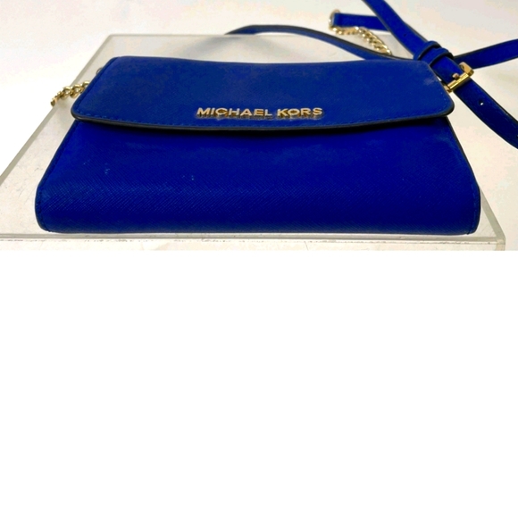 Michael Kors Blue Leather Crossbody Bag with Gold Accents - Picture 4 of 5